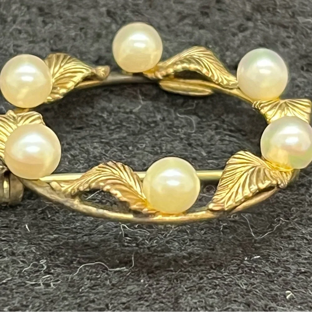 Vintage 12 KT GF Round Leaf and Pearl Brooch